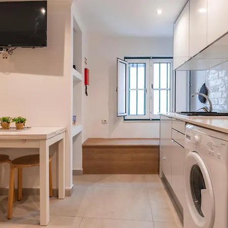 Cozy Studio For Two By Lovelystay Lisbon Exterior photo